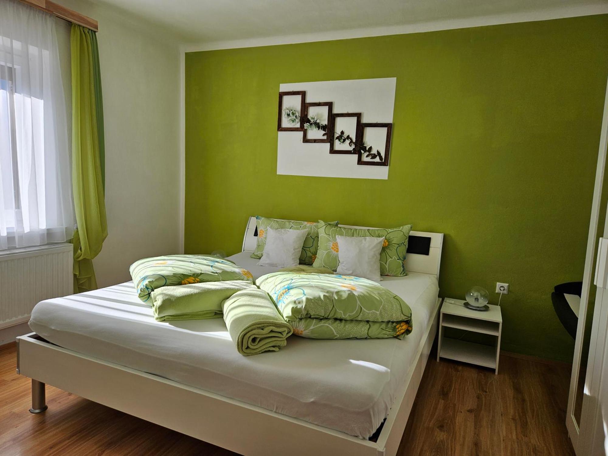 Haus Sunshine Apartment Hermagor-Pressegger See Bagian luar foto